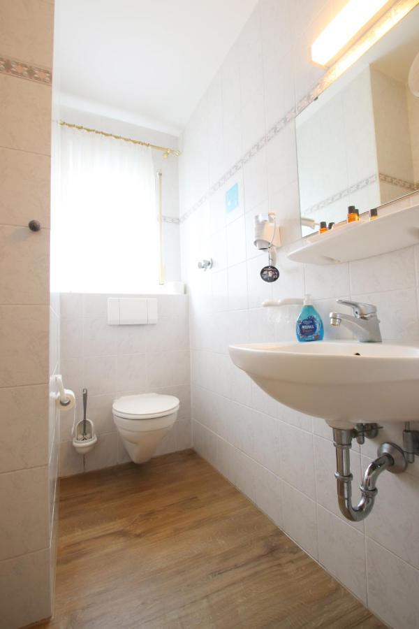 Hotel-Doerfler Garni Kahl am Main Екстериор снимка