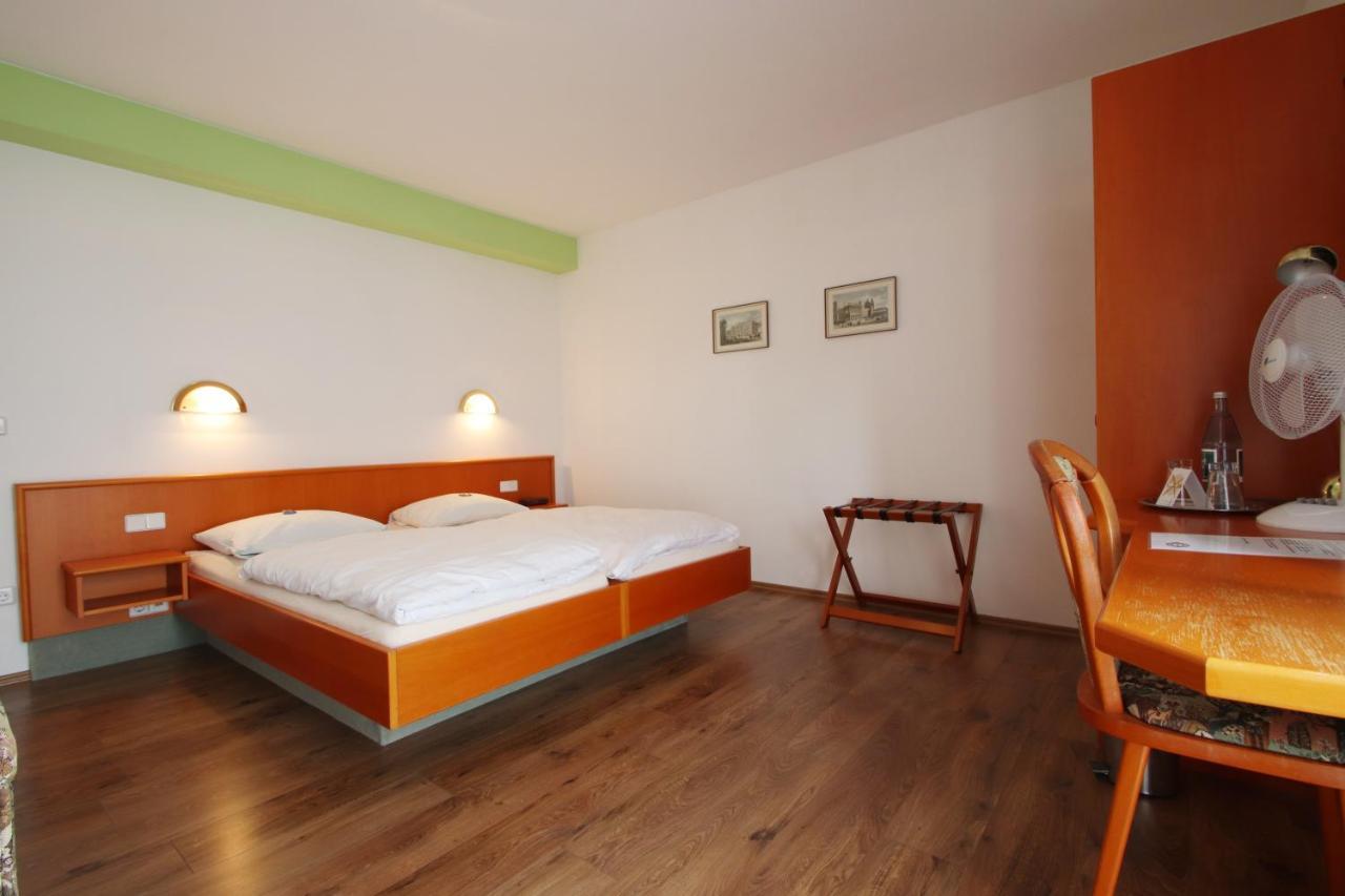 Hotel-Doerfler Garni Kahl am Main Екстериор снимка